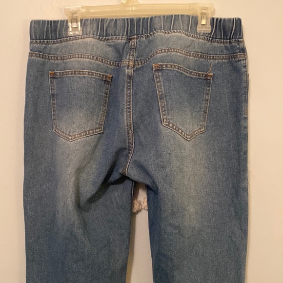 Distressed Elastic Waist Jeans by Heyson Brand, EUC! - Picture 5 of 7